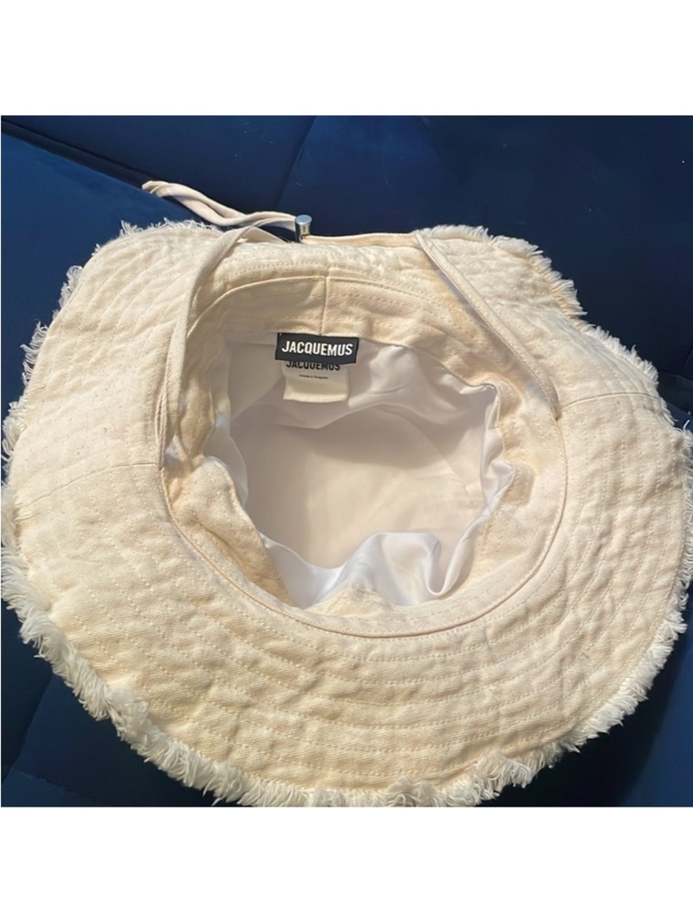 Authentic Jacquemus Cream Frayed Brim Bucket Hat - Picture 6 of 7